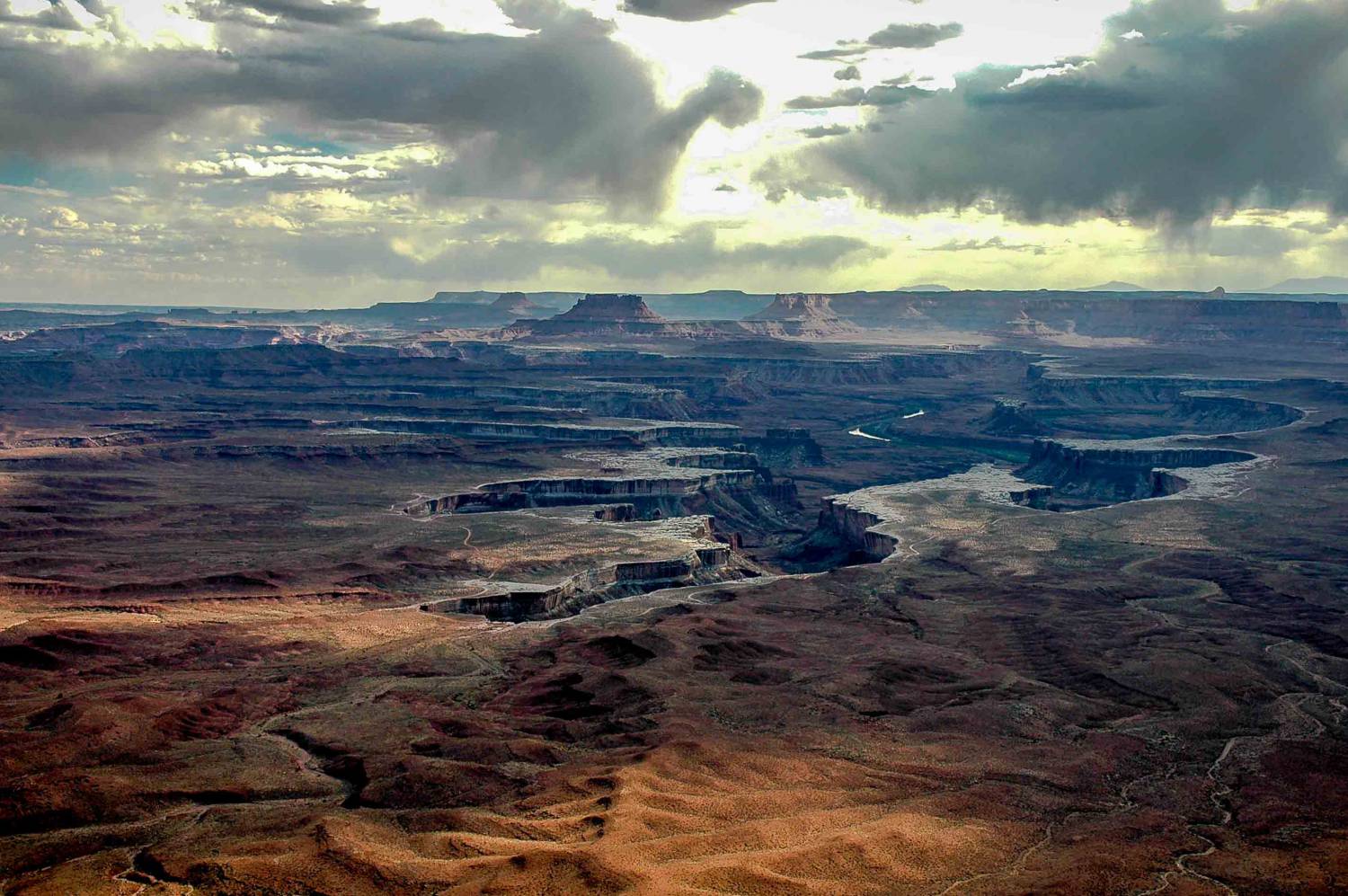 Island_in_the_Sky,_Canyonlands_NP.jpg